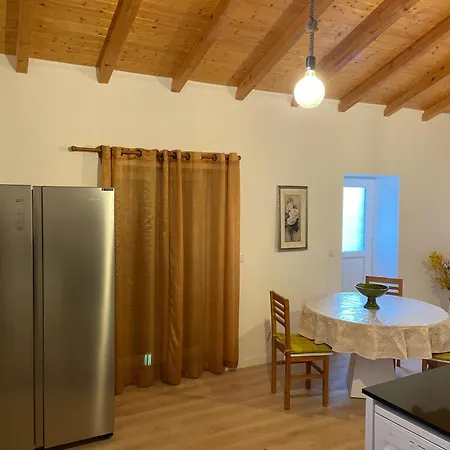 Casa de Férias Cozy In Historic Downtown - Farm Views - Walk To Foz do Arelho