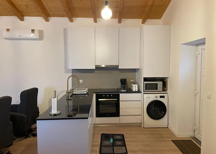 Hébergement de vacances Cozy In Historic Downtown - Farm Views - Walk To